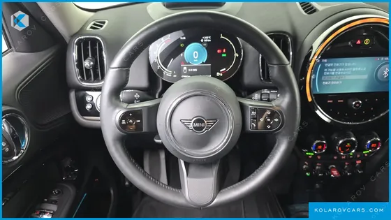 MINI COUNTRYMAN CLASSIC PLUS LAUNCH PACK