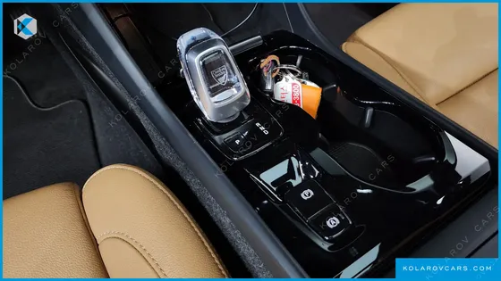 VOLVO XC40 B4 INSCRIPTION