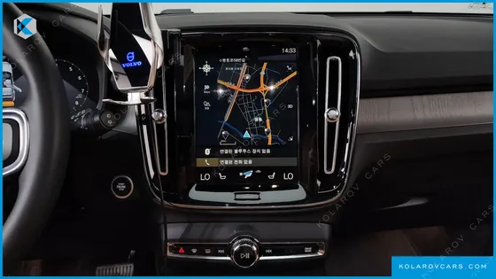 VOLVO XC40 B4 INSCRIPTION