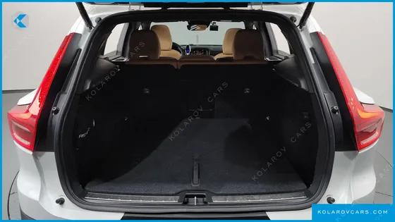 VOLVO XC40 B4 INSCRIPTION