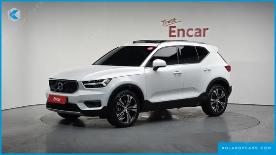 VOLVO XC40 B4 INSCRIPTION