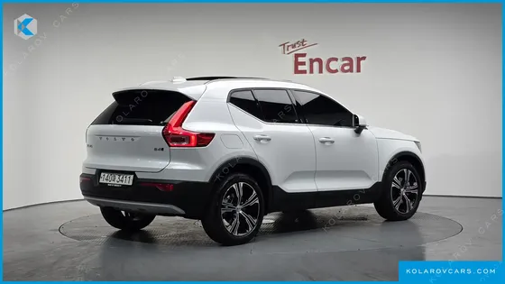 VOLVO XC40 B4 INSCRIPTION