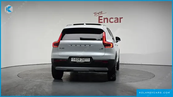 VOLVO XC40 B4 INSCRIPTION