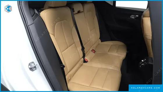 VOLVO XC40 B4 INSCRIPTION