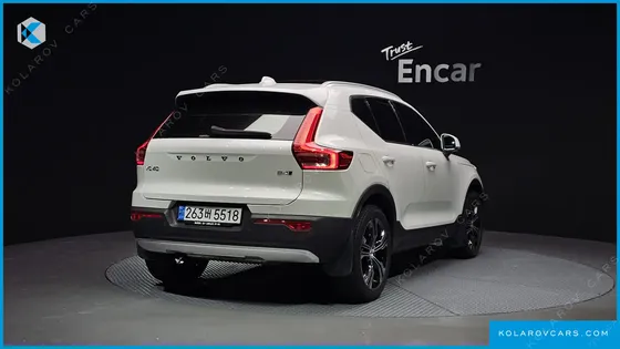 VOLVO XC40 B4 INSCRIPTION