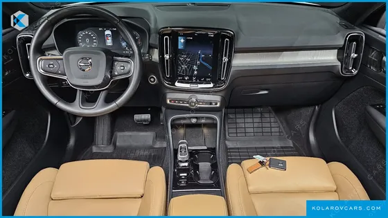 VOLVO XC40 B4 INSCRIPTION