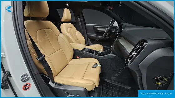 VOLVO XC40 B4 INSCRIPTION