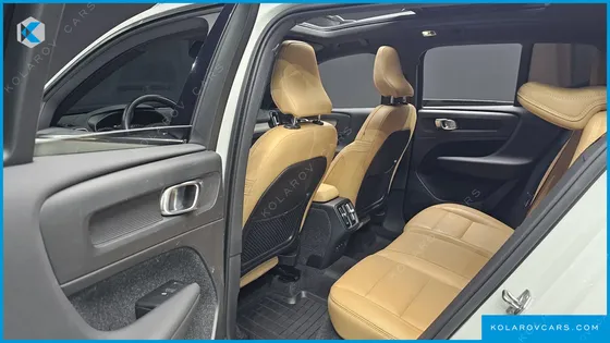 VOLVO XC40 B4 INSCRIPTION