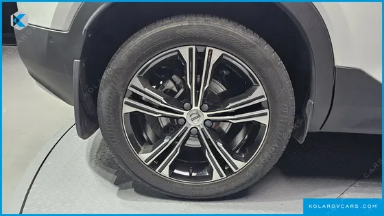 VOLVO XC40 B4 INSCRIPTION
