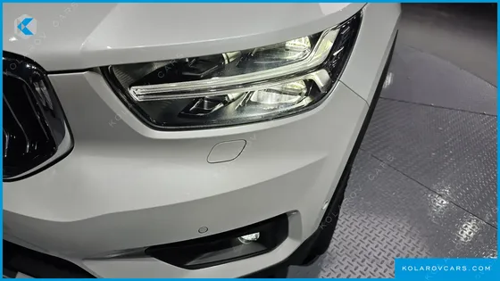 VOLVO XC40 B4 INSCRIPTION