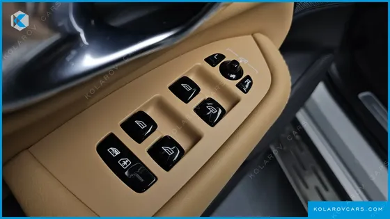 VOLVO XC90 T8 ULTIMATE BRIGHT HYBRID