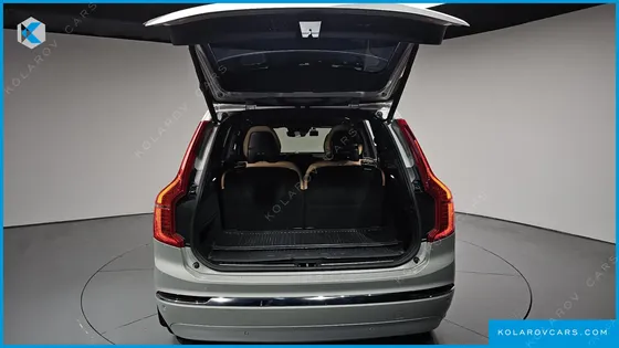 VOLVO XC90 T8 ULTIMATE BRIGHT HYBRID