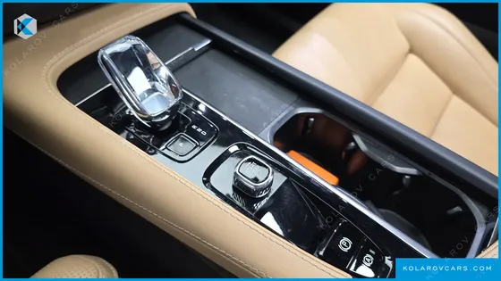 VOLVO XC90 T8 ULTIMATE BRIGHT HYBRID