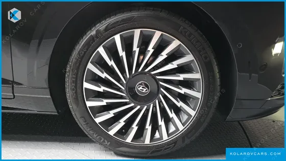HYUNDAI GRANDEUR CALLIGRAPHY