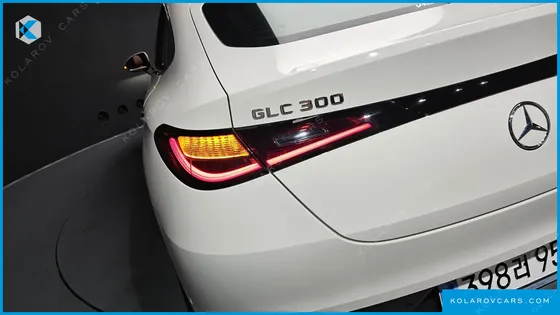 MERCEDES GLC-CLASS GLC300 4MATIC AVNATGARDE COUPE