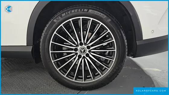 MERCEDES GLC-CLASS GLC300 4MATIC AMG LINE