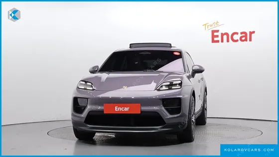 PORSCHE MACAN BASE 4