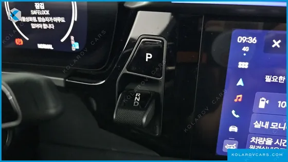 PORSCHE MACAN BASE 4