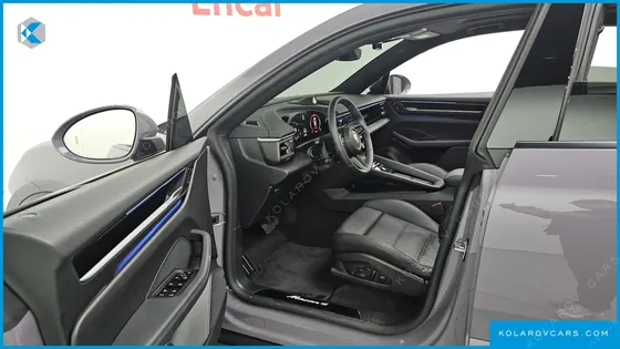 PORSCHE MACAN BASE 4