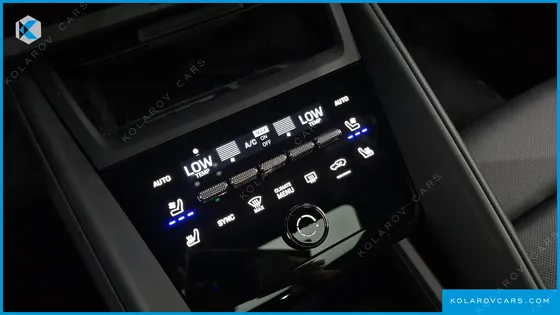 PORSCHE MACAN BASE 4