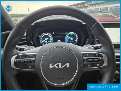 KIA K5 SIGNATURE