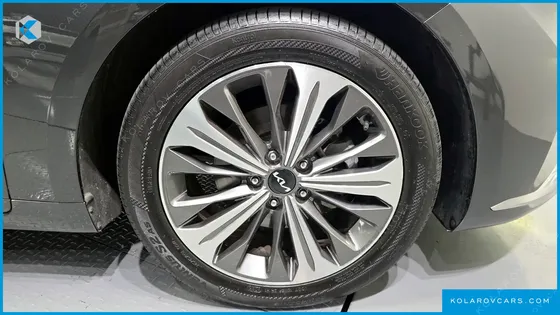 KIA K8 SIGNATURE