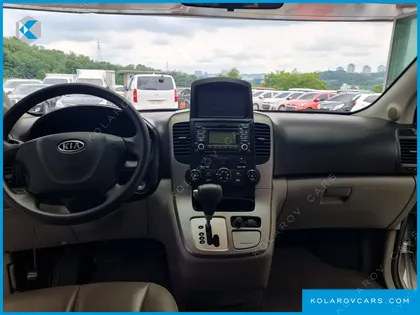 KIA CARNIVAL NEW CARNIVAL GX