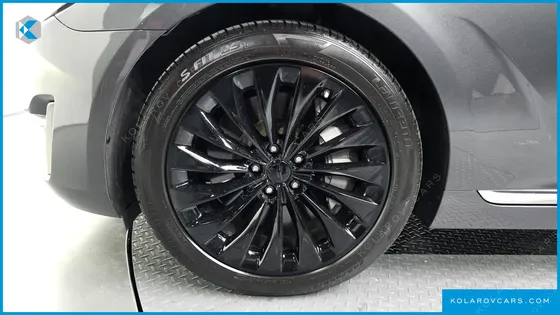 GENESIS EQ900 3.8 GDI AWD
