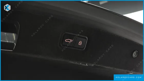 GENESIS EQ900 3.8 GDI AWD