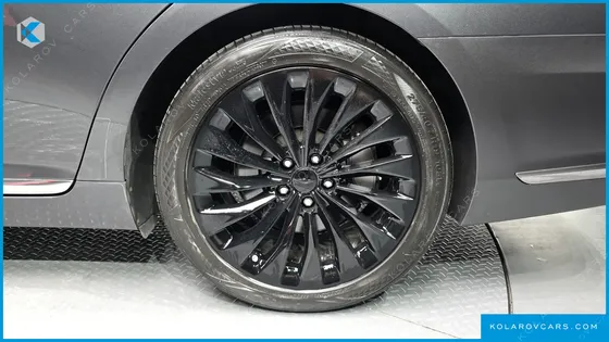 GENESIS EQ900 3.8 GDI AWD