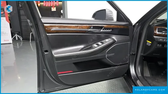 GENESIS EQ900 3.8 GDI AWD
