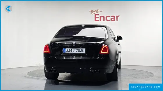 ROLLS ROYCE GHOST 6.6 V12 BLACK BADGE