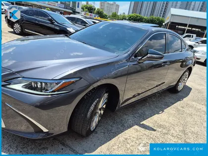 LEXUS ES F-SPORT