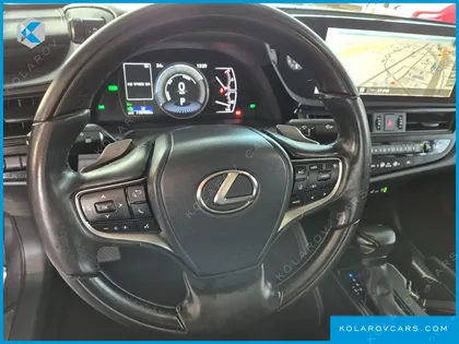 LEXUS ES F-SPORT