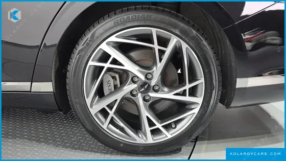 GENESIS G90 GASOLINE 3.5 TURBO AWD