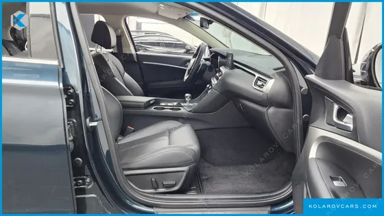 GENESIS G70 GASOLINE 2.5T 4WD