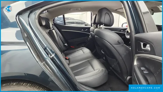 GENESIS G70 GASOLINE 2.5T 4WD
