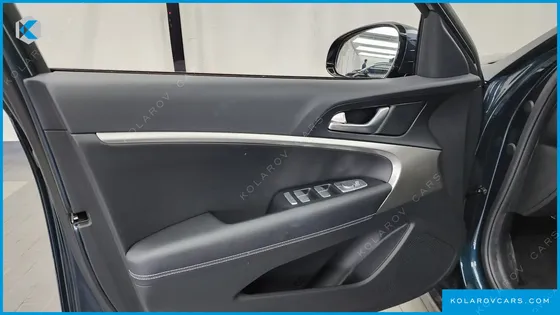 GENESIS G70 GASOLINE 2.5T 4WD