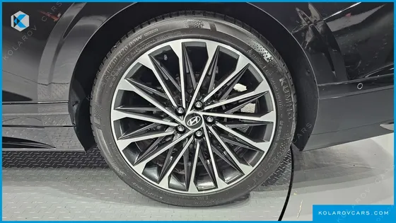 HYUNDAI GRANDEUR 2,5 GASOLINE 2WD