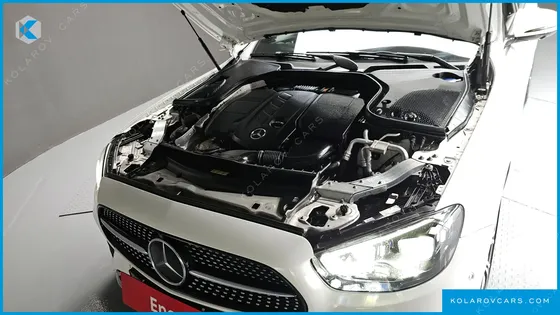MERCEDES E-CLASS E220D 4MATIC AMG LINE