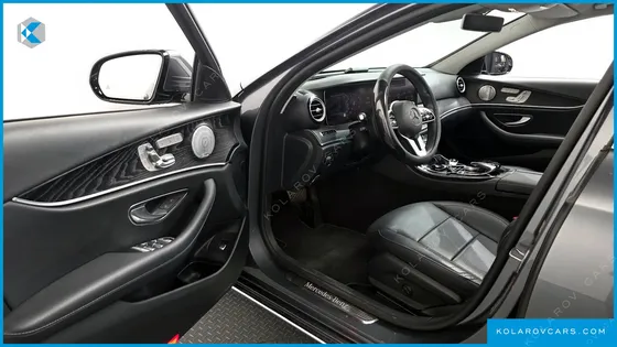 MERCEDES E-CLASS E300 4MATIC AVNATGARDE