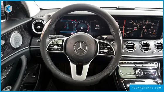 MERCEDES E-CLASS E300 4MATIC AVNATGARDE