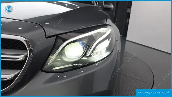 MERCEDES E-CLASS E300 4MATIC AVNATGARDE