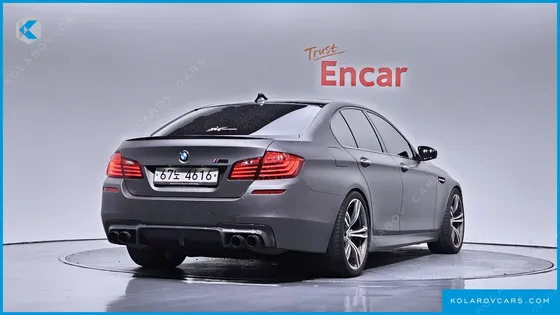 BMW M5 M5 SEDAN