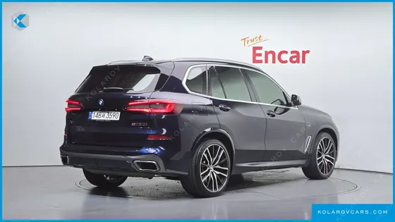 BMW X5 M50I