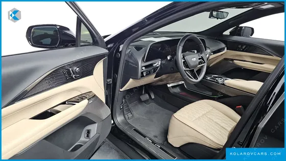 CADILLAC LYRIC SPORT