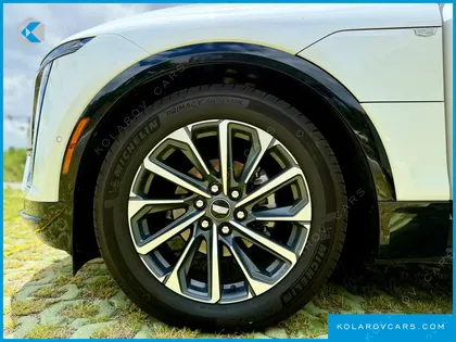 CADILLAC LYRIC SPORT