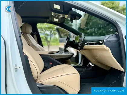 CADILLAC LYRIC SPORT