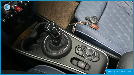 MINI COUNTRYMAN ALL4 CLASSIC LAUNCH PACK