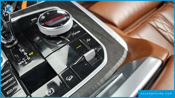 BMW X7 XDRIVE 30D DESIGN PURE EXCELLENT 6-SEATER